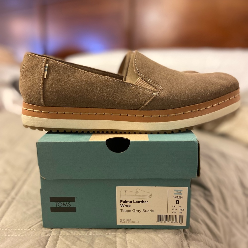 TOMS Palma Leather Wrap taupe gray suede women’s size 8